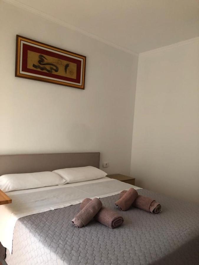 Villa 151 Sarandë Eksteriør billede