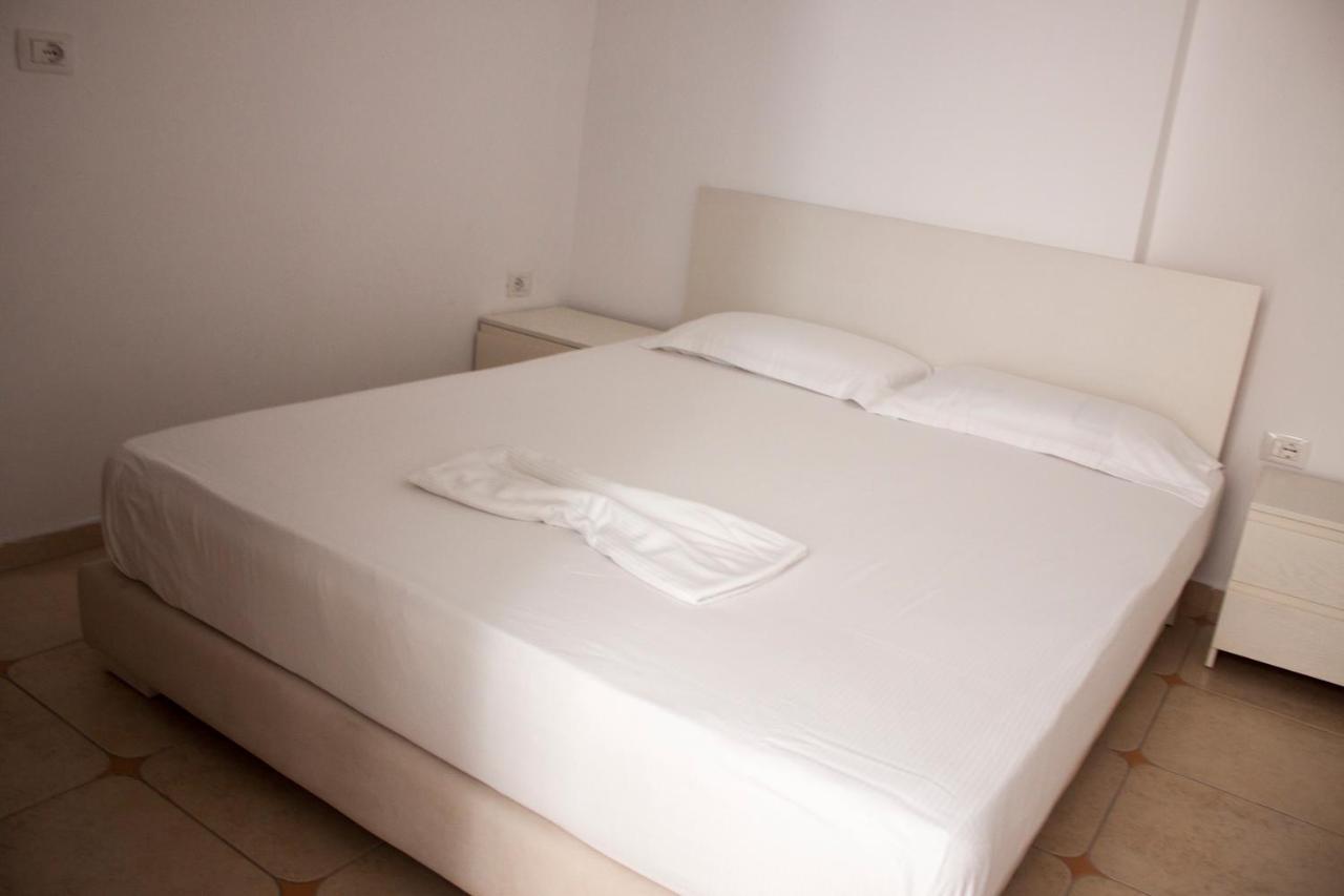 Villa 151 Sarandë Eksteriør billede